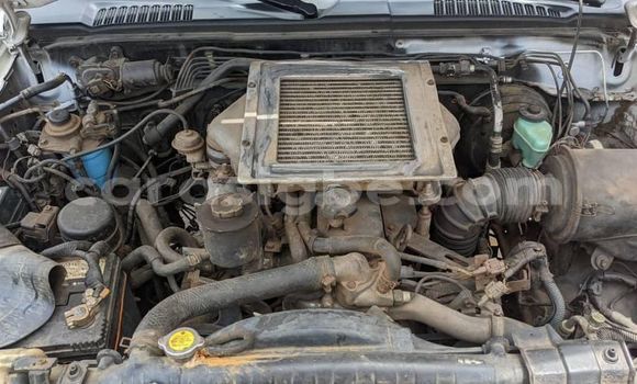 Acheter Occasion Voiture Nissan Frontier Blanc à Lomé, Togo Acheter Occasion Voiture Nissan Frontier Blanc à Lomé, Togo