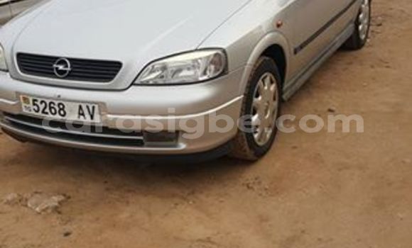 Acheter Occasion Voiture Opel Astra Gris à Adawlato au Togo Acheter Occasion Voiture Opel Astra Gris à Adawlato au Togo