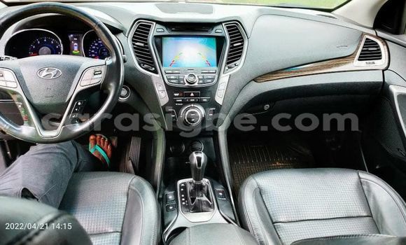 Acheter Occasion Voiture Hyundai Santa Fe Blanc à Lomé, Togo Acheter Occasion Voiture Hyundai Santa Fe Blanc à Lomé, Togo