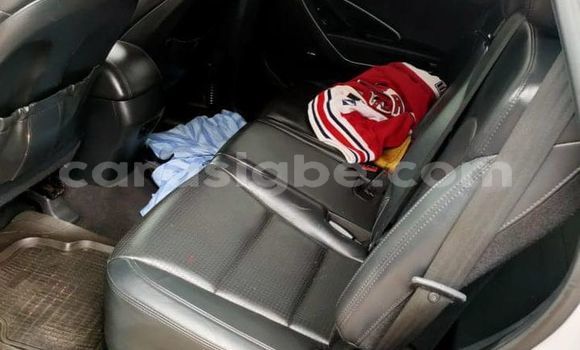 Acheter Occasion Voiture Hyundai Santa Fe Blanc à Lomé, Togo Acheter Occasion Voiture Hyundai Santa Fe Blanc à Lomé, Togo