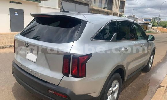 Acheter Occasion Voiture Kia Sorento Gris à Lomé, Togo Acheter Occasion Voiture Kia Sorento Gris à Lomé, Togo