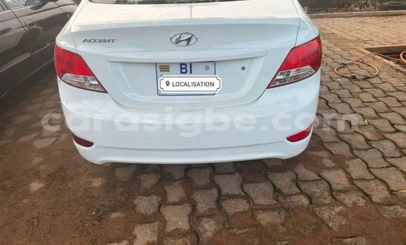 Acheter Occasion Voiture Hyundai Accent Blanc à Lomé, Togo Acheter Occasion Voiture Hyundai Accent Blanc à Lomé, Togo