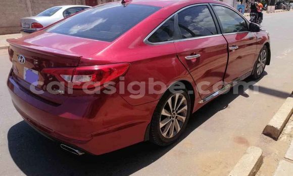 Acheter Occasion Voiture Hyundai Sonata Rouge à Lomé, Togo Acheter Occasion Voiture Hyundai Sonata Rouge à Lomé, Togo
