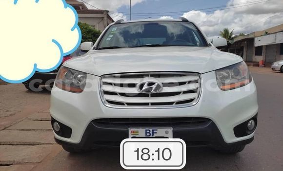Buy Used Hyundai Santa Fe White Car in Lome in Togo Buy Used Hyundai Santa Fe White Car in Lome in Togo