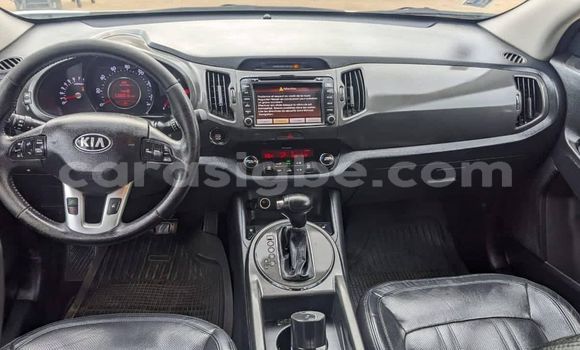 Buy Used Kia Sportage White Car in Lome in Togo Buy Used Kia Sportage White Car in Lome in Togo