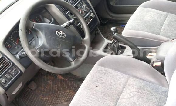 Acheter Occasion Voiture Toyota Avensis Bleu à Lomé, Togo Acheter Occasion Voiture Toyota Avensis Bleu à Lomé, Togo