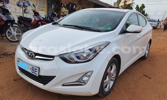 Acheter Occasion Voiture Hyundai Elantra Blanc à Lomé, Togo Acheter Occasion Voiture Hyundai Elantra Blanc à Lomé, Togo