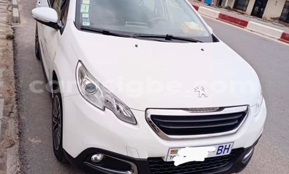 Acheter Occasion Voiture Peugeot 2008 Blanc à Lomé, Togo Acheter Occasion Voiture Peugeot 2008 Blanc à Lomé, Togo