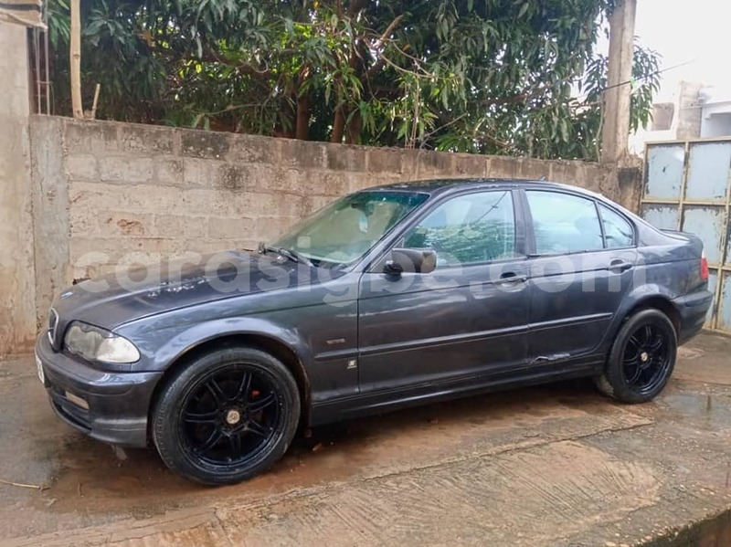 Big with watermark bmw 3 series togo lome 6385