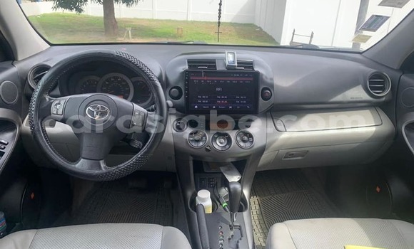 Acheter Occasion Voiture Toyota RAV4 Gris à Lomé, Togo Acheter Occasion Voiture Toyota RAV4 Gris à Lomé, Togo