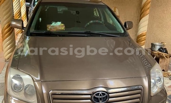 Acheter Occasion Voiture Toyota Avensis Marron à Lomé, Togo Acheter Occasion Voiture Toyota Avensis Marron à Lomé, Togo