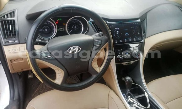 Acheter Occasion Voiture Hyundai Sonata Blanc à Lomé, Togo Acheter Occasion Voiture Hyundai Sonata Blanc à Lomé, Togo