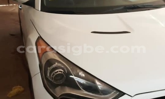 Acheter Occasion Voiture Hyundai Veloster Blanc à Lomé, Togo Acheter Occasion Voiture Hyundai Veloster Blanc à Lomé, Togo