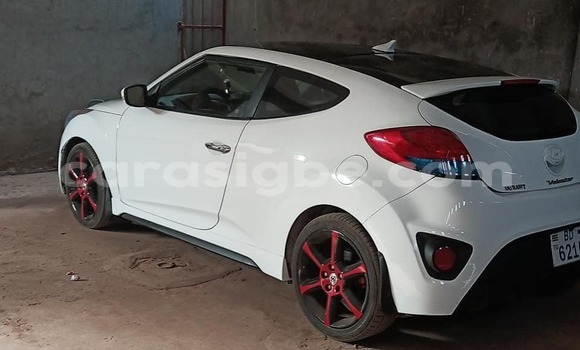 Acheter Occasion Voiture Hyundai Veloster Blanc à Lomé, Togo Acheter Occasion Voiture Hyundai Veloster Blanc à Lomé, Togo