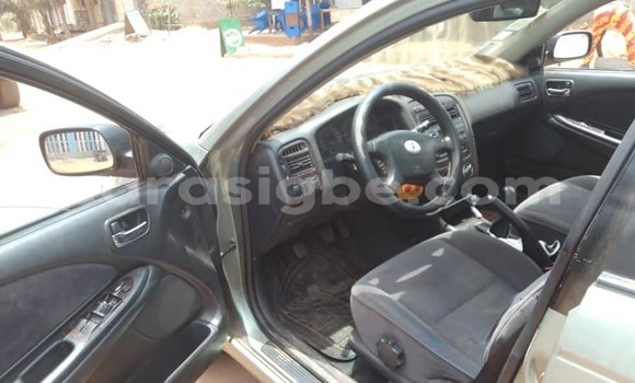 Acheter Occasion Voiture Toyota Avensis Vert à Lomé, Togo Acheter Occasion Voiture Toyota Avensis Vert à Lomé, Togo