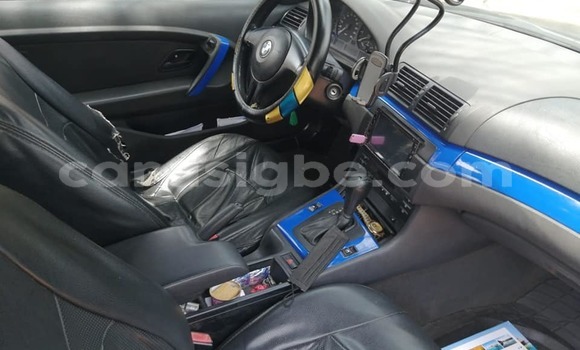 Acheter Occasion Voiture BMW 3–Series Bleu à Lomé, Togo Acheter Occasion Voiture BMW 3–Series Bleu à Lomé, Togo