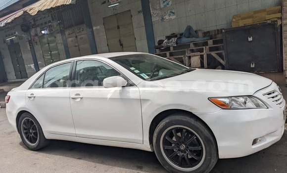 Acheter Occasion Voiture Toyota Camry Blanc à Lomé, Togo Acheter Occasion Voiture Toyota Camry Blanc à Lomé, Togo