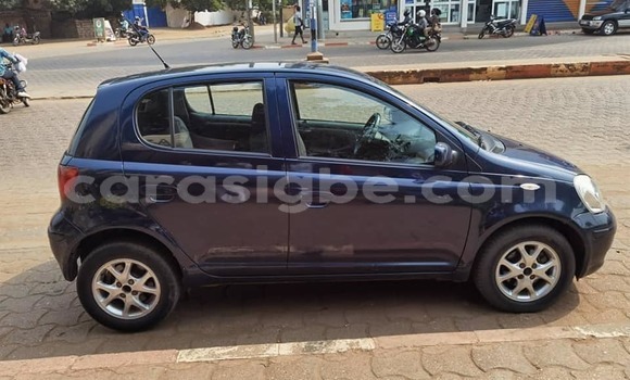 Acheter Occasion Voiture Toyota Yaris Bleu à Lomé, Togo Acheter Occasion Voiture Toyota Yaris Bleu à Lomé, Togo
