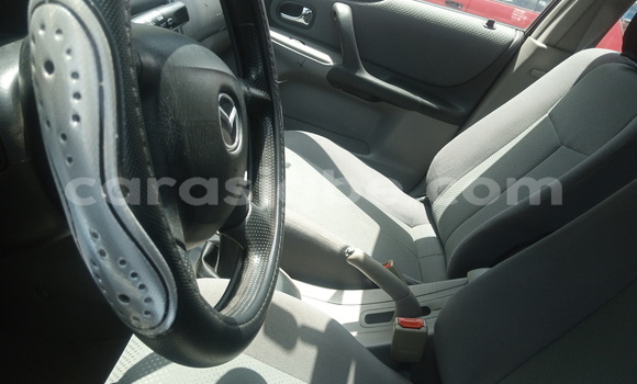 Acheter Occasion Voiture Mazda 323 Noir à Lomé, Togo Acheter Occasion Voiture Mazda 323 Noir à Lomé, Togo