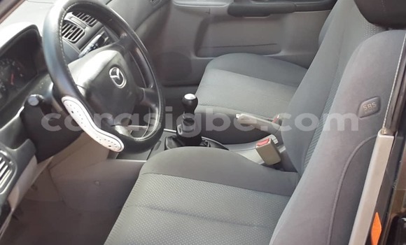 Acheter Occasion Voiture Mazda 323 Noir à Lomé, Togo Acheter Occasion Voiture Mazda 323 Noir à Lomé, Togo