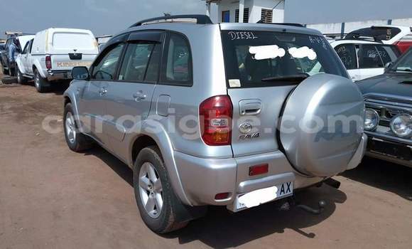 Buy Used Toyota RAV4 Silver Car in Lome in Togo Buy Used Toyota RAV4 Silver Car in Lome in Togo