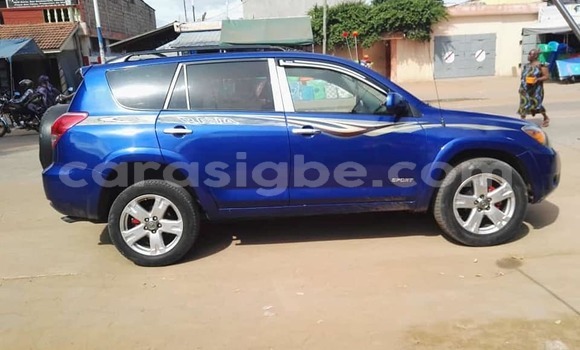 Acheter Occasion Voiture Toyota RAV4 Bleu à Lomé, Togo Acheter Occasion Voiture Toyota RAV4 Bleu à Lomé, Togo