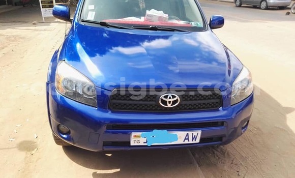 Acheter Occasion Voiture Toyota RAV4 Bleu à Lomé, Togo Acheter Occasion Voiture Toyota RAV4 Bleu à Lomé, Togo
