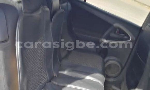 Acheter Occasion Voiture Toyota RAV4 Bleu à Lomé, Togo Acheter Occasion Voiture Toyota RAV4 Bleu à Lomé, Togo