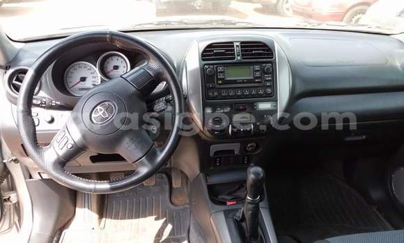 Buy Used Toyota RAV4 Silver Car in Lome in Togo Buy Used Toyota RAV4 Silver Car in Lome in Togo