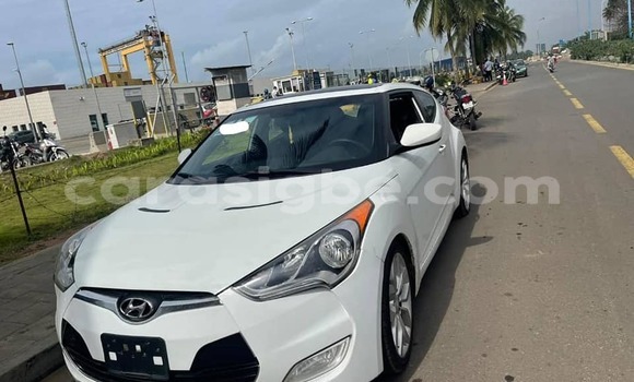 Acheter Occasion Voiture Hyundai Veloster Blanc à Lomé, Togo Acheter Occasion Voiture Hyundai Veloster Blanc à Lomé, Togo