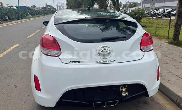 Acheter Occasion Voiture Hyundai Veloster Blanc à Lomé, Togo Acheter Occasion Voiture Hyundai Veloster Blanc à Lomé, Togo
