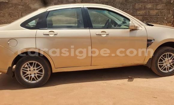 Acheter Occasion Voiture Ford Focus Marron à Lomé, Togo Acheter Occasion Voiture Ford Focus Marron à Lomé, Togo
