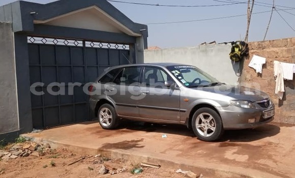 Acheter Occasion Voiture Mazda 323 Gris à Lomé, Togo Acheter Occasion Voiture Mazda 323 Gris à Lomé, Togo