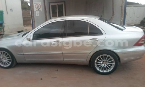 Acheter Occasion Voiture Mercedes‒Benz C–Class Gris à Lomé, Togo Acheter Occasion Voiture Mercedes‒Benz C–Class Gris à Lomé, Togo