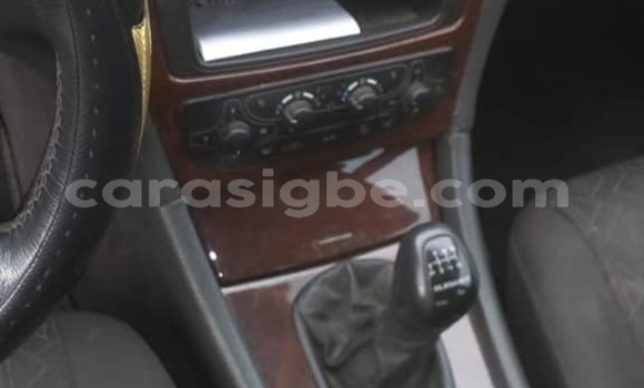 Acheter Occasion Voiture Mercedes‒Benz C–Class Gris à Lomé, Togo Acheter Occasion Voiture Mercedes‒Benz C–Class Gris à Lomé, Togo