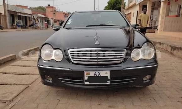 Acheter Occasion Voiture Mercedes‒Benz C–Class Noir à Lomé, Togo Acheter Occasion Voiture Mercedes‒Benz C–Class Noir à Lomé, Togo