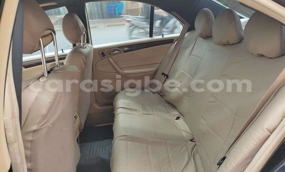 Acheter Occasion Voiture Mercedes‒Benz C–Class Noir à Lomé, Togo Acheter Occasion Voiture Mercedes‒Benz C–Class Noir à Lomé, Togo