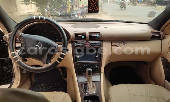 Acheter Occasion Voiture Mercedes‒Benz C–Class Noir à Lomé, Togo Acheter Occasion Voiture Mercedes‒Benz C–Class Noir à Lomé, Togo
