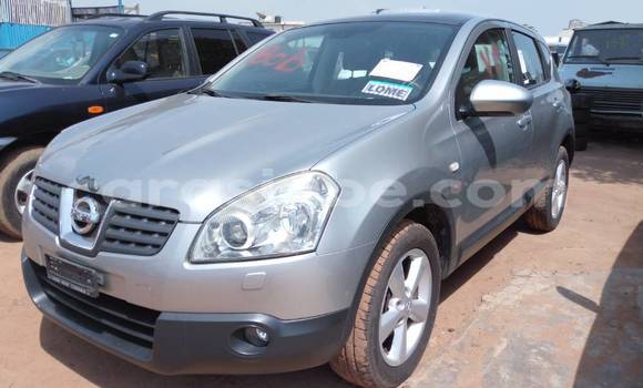 Buy Used Nissan Qashqai Silver Car in Lome in Togo Buy Used Nissan Qashqai Silver Car in Lome in Togo