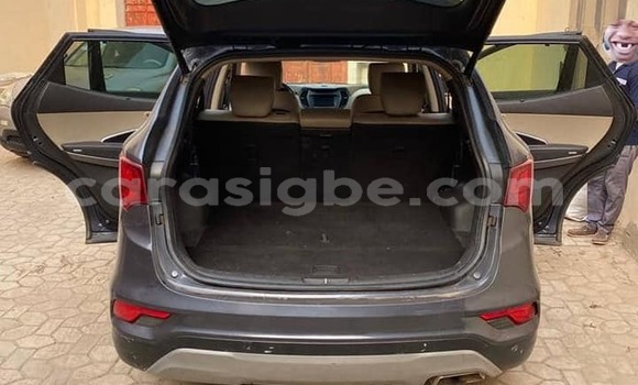 Acheter Occasion Voiture Hyundai Santa Fe Bleu à Lomé, Togo Acheter Occasion Voiture Hyundai Santa Fe Bleu à Lomé, Togo