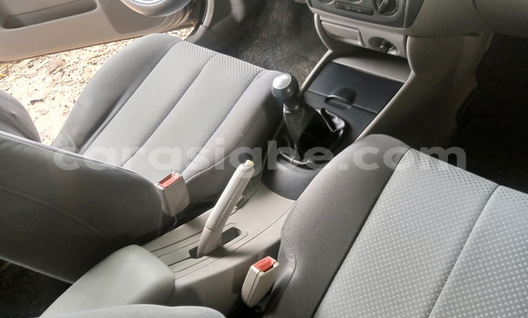 Acheter Occasion Voiture Mazda 323 Noir à Lomé, Maritime Acheter Occasion Voiture Mazda 323 Noir à Lomé, Maritime