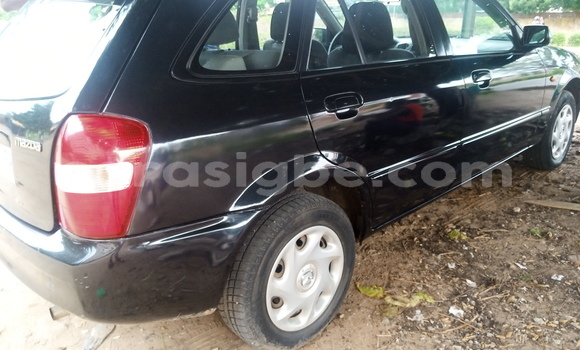 Acheter Occasion Voiture Mazda 323 Noir à Lomé, Maritime Acheter Occasion Voiture Mazda 323 Noir à Lomé, Maritime