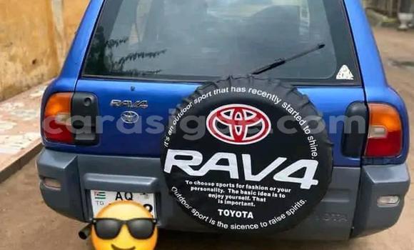Acheter Occasion Voiture Toyota RAV4 Bleu à Lomé, Togo Acheter Occasion Voiture Toyota RAV4 Bleu à Lomé, Togo