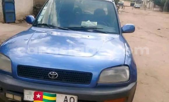 Acheter Occasion Voiture Toyota RAV4 Bleu à Lomé, Togo Acheter Occasion Voiture Toyota RAV4 Bleu à Lomé, Togo