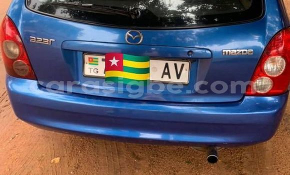 Acheter Occasion Voiture Mazda 323 Bleu à Lomé, Togo Acheter Occasion Voiture Mazda 323 Bleu à Lomé, Togo