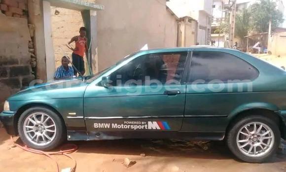 Acheter Occasion Voiture BMW 3–Series Vert à Lomé, Togo Acheter Occasion Voiture BMW 3–Series Vert à Lomé, Togo