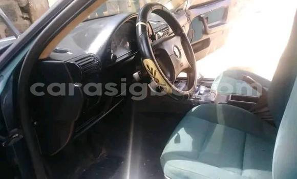 Acheter Occasion Voiture BMW 3–Series Vert à Lomé, Togo Acheter Occasion Voiture BMW 3–Series Vert à Lomé, Togo