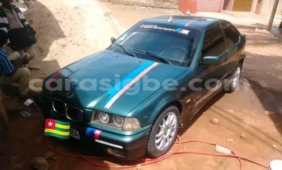 Acheter Occasion Voiture BMW 3–Series Vert à Lomé, Togo Acheter Occasion Voiture BMW 3–Series Vert à Lomé, Togo