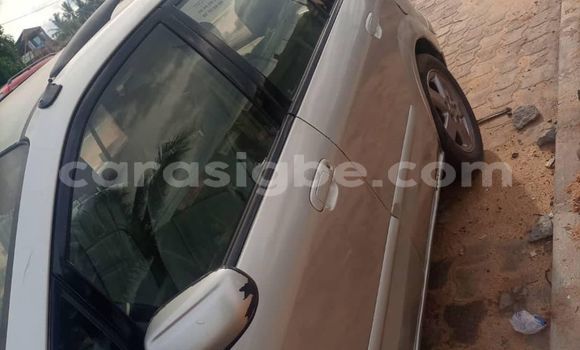 Acheter Occasion Voiture Mazda Premacy Gris à Lomé, Togo Acheter Occasion Voiture Mazda Premacy Gris à Lomé, Togo