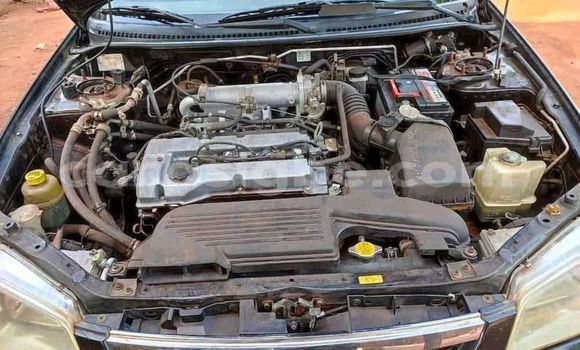 Acheter Occasion Voiture Mazda 323 Noir à Lomé, Togo Acheter Occasion Voiture Mazda 323 Noir à Lomé, Togo